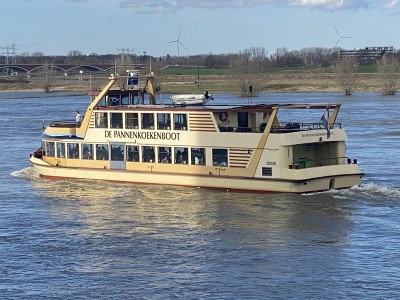 Pannenkoekenboot-2-02-03-2024-Nijmegen.jpg