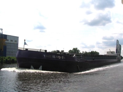 time-is-money-1-05-07-2009.JPG (114.3 Kio) Vu 762 fois time-is-money-1-05-07-2009.JPG