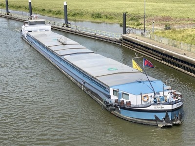 Leanba-3-18-06-2025-sluis-Grave.jpg