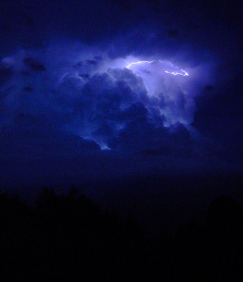 PICT1682ORAGE.jpg (84.06 Kio) Vu 2435 fois PICT1682ORAGE.jpg