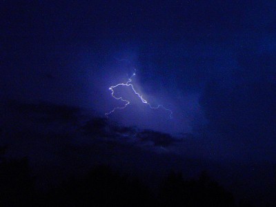 PICT1614ORAGE.jpg (105.45 Kio) Vu 2284 fois PICT1614ORAGE.jpg