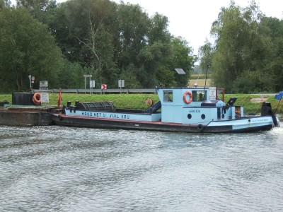 2006_1001x20024.JPG