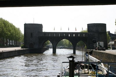 pont_des_arches_Tournai.JPG