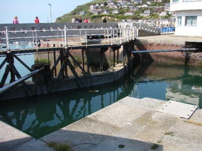 DSC06076.JPGA.jpg (155.98 Kio) Vu 960 fois DSC06076.JPGA.jpg