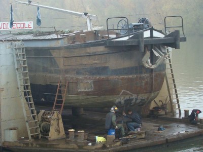 Avant carénage.JPG (68.11 Kio) Vu 9672 fois Avant carénage.JPG