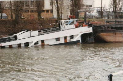 IMG_0001.jpg (194.42 Kio) Vu 14417 fois IMG_0001.jpg