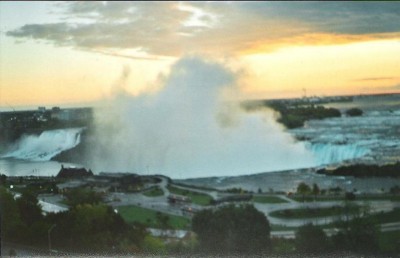 Niagara 1.JPG (42.92 Kio) Vu 1482 fois Niagara 1.JPG