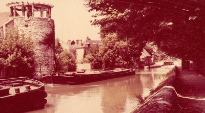 Montargis (Loiret) - Canal de Briare (détail 1) [vagus].jpg