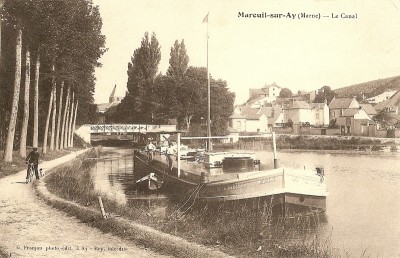 Mareuil-sur-Ay - Le canal [vagus].jpg