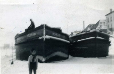 JO-EL et MORVAN 1956 Chalons sur Sâone.jpg (164.17 Kio) Vu 8252 fois JO-EL et MORVAN 1956 Chalons sur Sâone.jpg