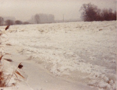 oise glace 1 (800x620).jpg (368.41 Kio) Vu 1077 fois oise glace 1 (800x620).jpg