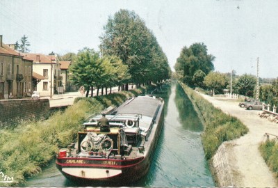 marocain CAVALAIRE - Paray-le-Monial (Saône-et-Loire) - Canal du Centre.jpg