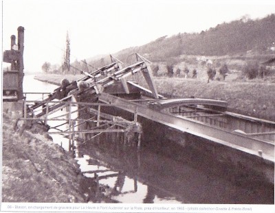 Pont Audemer (800x621).jpg