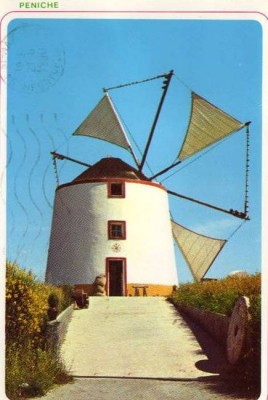 peniche.jpg (42.63 Kio) Vu 3908 fois peniche.jpg