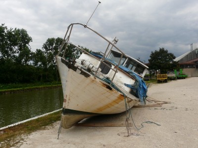 epave-2.JPG (240.49 Kio) Vu 1182 fois epave-2.JPG