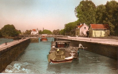 pont sur yonne-le commerce-CP-cim-5.jpg (107.97 Kio) Vu 3484 fois pont sur yonne-le commerce-CP-cim-5.jpg