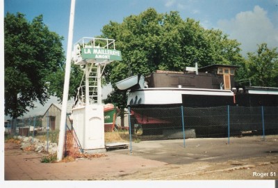 Pompon Rouge 2.jpg (169.68 Kio) Vu 5325 fois Pompon Rouge 2.jpg