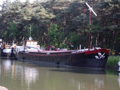 2011_05052010_12050088.JPG (334.69 Kio) Vu 3191 fois 2011_05052010_12050088.JPG