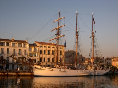 mouillages-voile-martigues-france-6452295185-684595.jpg (181.16 Kio) Vu 1501 fois mouillages-voile-martigues-france-6452295185-684595.jpg