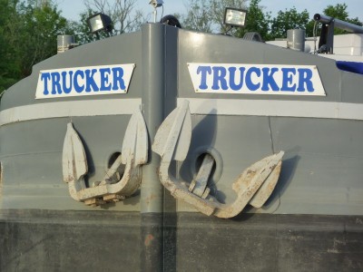 P1130300TRUCKER.jpg