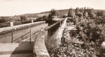 Flavigny-sur-Moselle (M.-et-M.) - Le pont canal - MELITENE [vagus].jpg