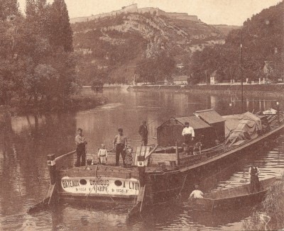 omnibus Lyon - CARPE D1131F - Besançon - Le Doubs à Casamène (dét).jpg