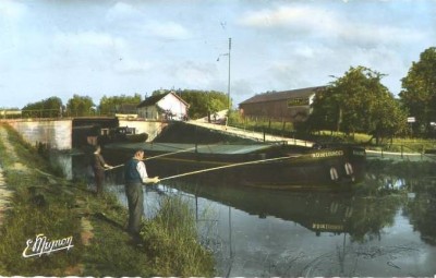 TONNERRE 89.jpg (40.18 Kio) Vu 1190 fois TONNERRE 89.jpg