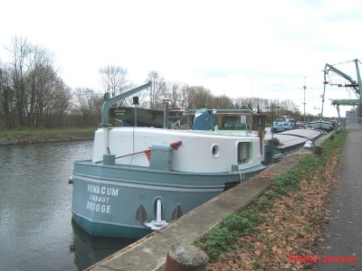 2006_1205x20086.JPG