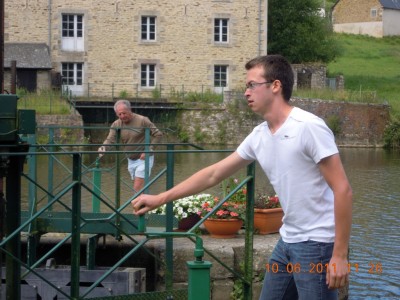 SON COPAIN DE Meneac 06.2011 ECLUE DE JOSSELIN .jpg (226.3 Kio) Vu 1555 fois SON COPAIN DE Meneac 06.2011 ECLUE DE JOSSELIN .jpg