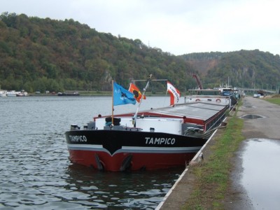 2009_1010Batellerie0172.JPG (150.59 Kio) Vu 2814 fois 2009_1010Batellerie0172.JPG