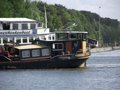 2011_05052010_12050069.JPG (300.06 Kio) Vu 2234 fois 2011_05052010_12050069.JPG