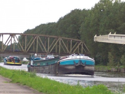 2006_0831x20004.JPG