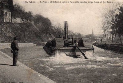 Agen - Le canal et bateau à vapeur faisant le service entre Agen et Bordeaux (après le pont).jpg