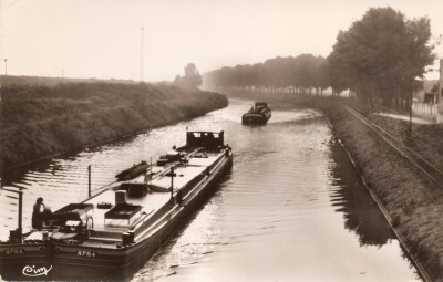 La Bassée (Nord) - Le canal (vagus).jpg