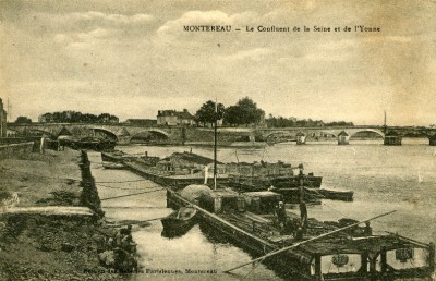 montereau-souvenir+surprise-CP-galeries parisiennes.jpg