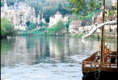 gabarre sur la dordogne.JPG