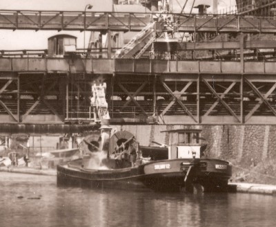 Solvay 12 - Varangéville (M.-et-M.) - Le canal et l'usine Solvay.jpg (309.94 Kio) Vu 5788 fois Solvay 12 - Varangéville (M.-et-M.) - Le canal et l'usine Solvay.jpg