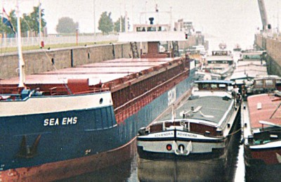 img084.jpg