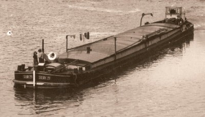 Solvay 29 - Congis (S.-et-M.) - Isles-les-Meldeuses - Le barrage et l'écluse.jpg (243.59 Kio) Vu 3842 fois Solvay 29 - Congis (S.-et-M.) - Isles-les-Meldeuses - Le barrage et l'écluse.jpg