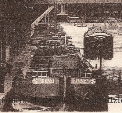Solvay 53 - Dombasle-sur-Meurthe - Les transbordeurs des Usines Solvay (détail) (vagus).jpg (179.88 Kio) Vu 2546 fois Solvay 53 - Dombasle-sur-Meurthe - Les transbordeurs des Usines Solvay (détail) (vagus).jpg