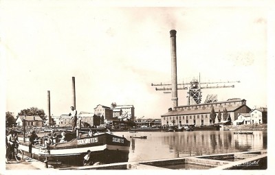 Solvay 115 - Dombasle-sur-Meurthe - Le port et l'usine Solvay.jpg
