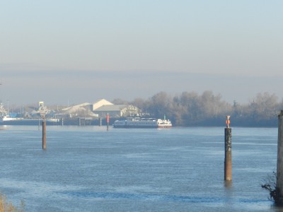 port comm arles.JPG (172.77 Kio) Vu 2657 fois port comm arles.JPG