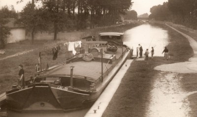 Ay-en-Champagne (Marne) - Le canal - LAC D'OO (dét) (vagus).jpg