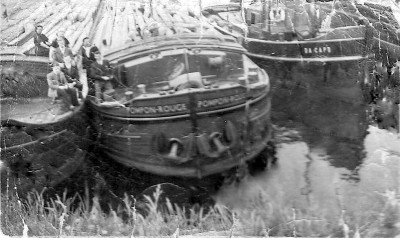 Pompon rouge.jpg (160.4 Kio) Vu 5266 fois Pompon rouge.jpg