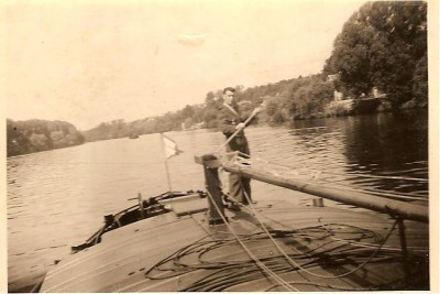 POMPON rouge 001.jpg (51.28 Kio) Vu 5266 fois POMPON rouge 001.jpg