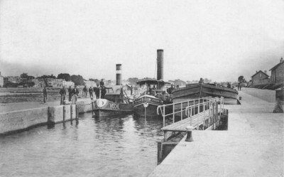 Remorqueur Hoche (Sté Corvol).jpg (265.93 Kio) Vu 1734 fois Remorqueur Hoche (Sté Corvol).jpg