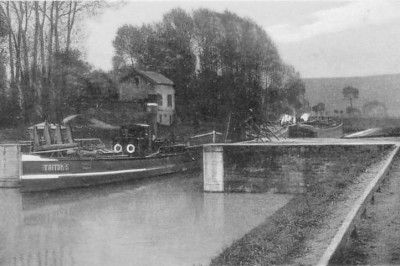 Remorqueur Triton 5 (Cie Les Tritons ).jpg (52.66 Kio) Vu 2661 fois Remorqueur Triton 5 (Cie Les Tritons ).jpg