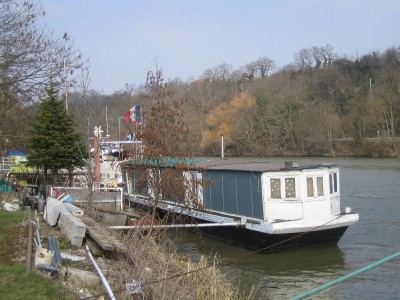 bargehab-maurecourt.JPG