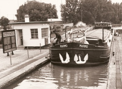 MARMO - écluse 51 CMR Est - automne 1985 (2) (dét) (vagus) (2).jpg (170.73 Kio) Vu 6260 fois MARMO - écluse 51 CMR Est - automne 1985 (2) (dét) (vagus) (2).jpg