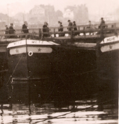 Rouen - pont de bateaux - juin-juillet 1940 (METZ et INDRE) (vagus) (4).jpg